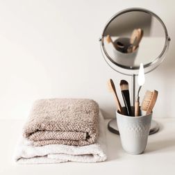 MAKE-UP WORKSHOP