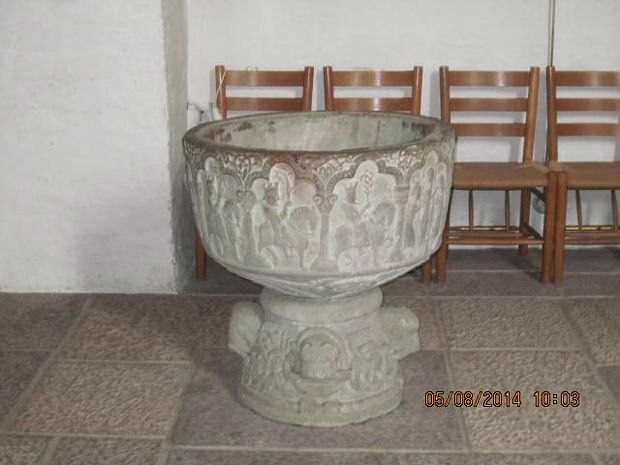 Døbefond.