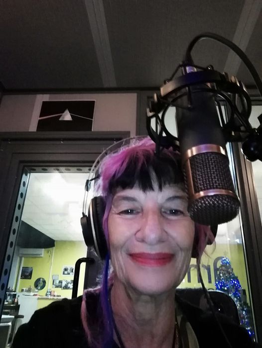 Special Guest for an international web radio... end December 2018