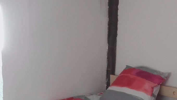 chambre deux lits une place