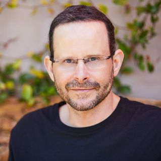 anthony-william-medical-medium-portrait