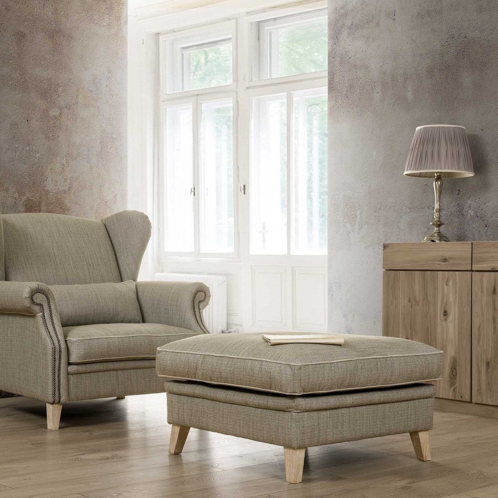 milord-112cm-stylowy-fotel-tapicerowany-z-ozdobnymi-gwozdziami-w-podlo