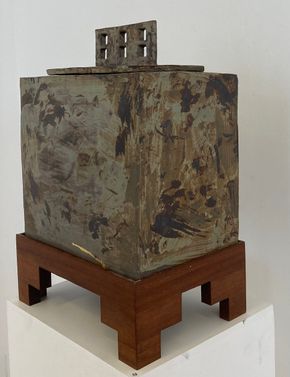 A Japanese vessel for lost items