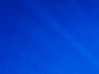 Biophotonen sind die kleinsten messbaren Lichteinheiten. Sie
sind Bestandteil des Sonnenlichtes und auch in unseren
Zellen und unserer DNS vorhanden. Sie sind die Informationsträger in unserem Körper und dienen als Kommunikationsmedium in und zwischen den Zellen. Biophotonen steuern die
etwa 100‘000 biochemischen Prozesse pro Sekunde in unseren mehreren Billionen Körperzellen. Ohne Biophotonen
geht gar nichts im Körper! 

Ein Handy oder einen Akku laden wir an der Steckdose auf. 
Wo laden wir uns auf, wenn unsere Energie von allen Anforderungen des Tag aufgebraucht ist?