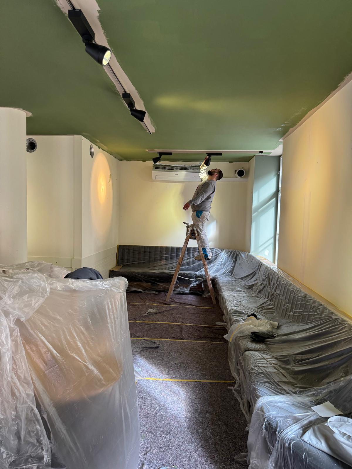 M&R Meisterbetrieb Starbucks am Odeonsplatz 2025 Abdecken