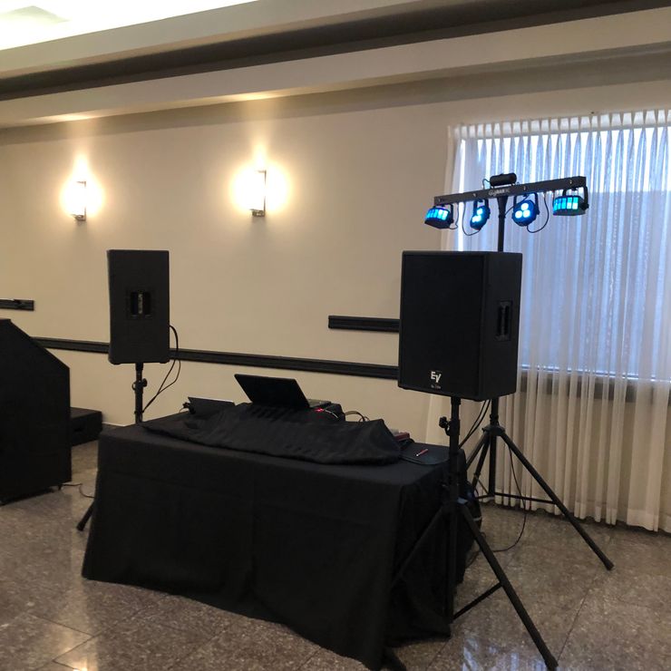 DJ at Galileo Gardens in Stoney Creek, Ontario