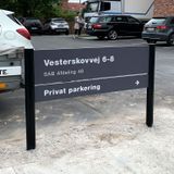 Standerskilt til Vesterskovvej 6-8
