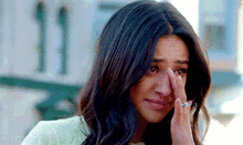 pretty-little-liars-emily-fields