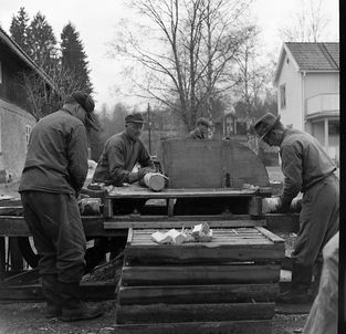 0015 Fr v Dåpp Ragnar, Byns Lars, Målar Folke, Fakt Nils