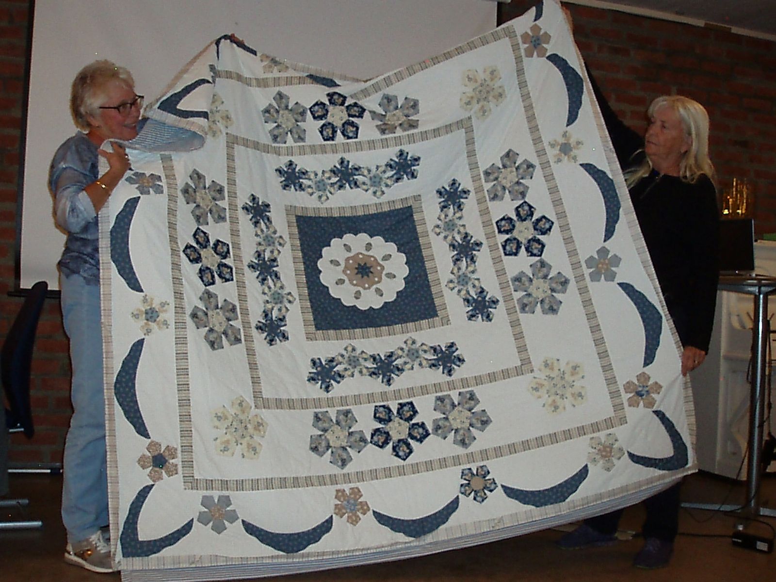 Teppe av Ann-Mari, design Sue Daley