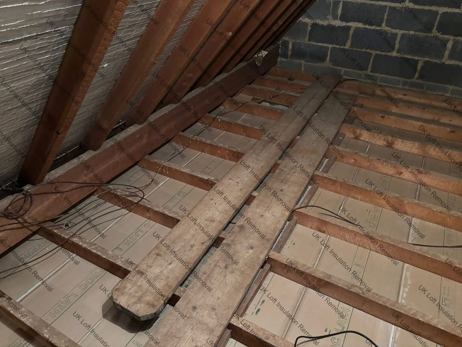 Vermiculite Loft Insulation Removal & Clean