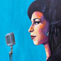 Amy Winhouse mic and face kopiera
