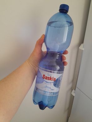 Saskia naturlig mineralvand med brus