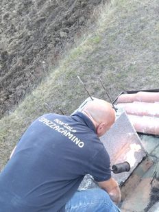 INSTALLAZIONE DI CAMINO