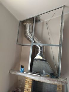 INSTALLAZIONE DI CAMINO