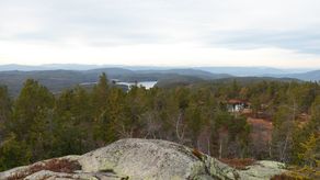 Øksne vannet, sett fra Vestfjellet.