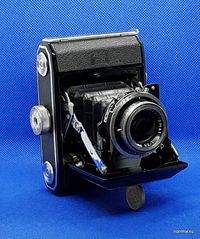 Zeiss.