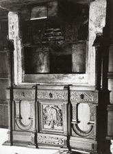 JE11 Fireplace in Oak Room at Greenhill Hall