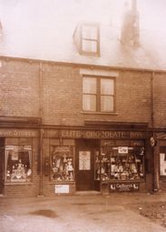 M22 Elite Chocolate Box, Meadowhead, bought by Mr Crann.