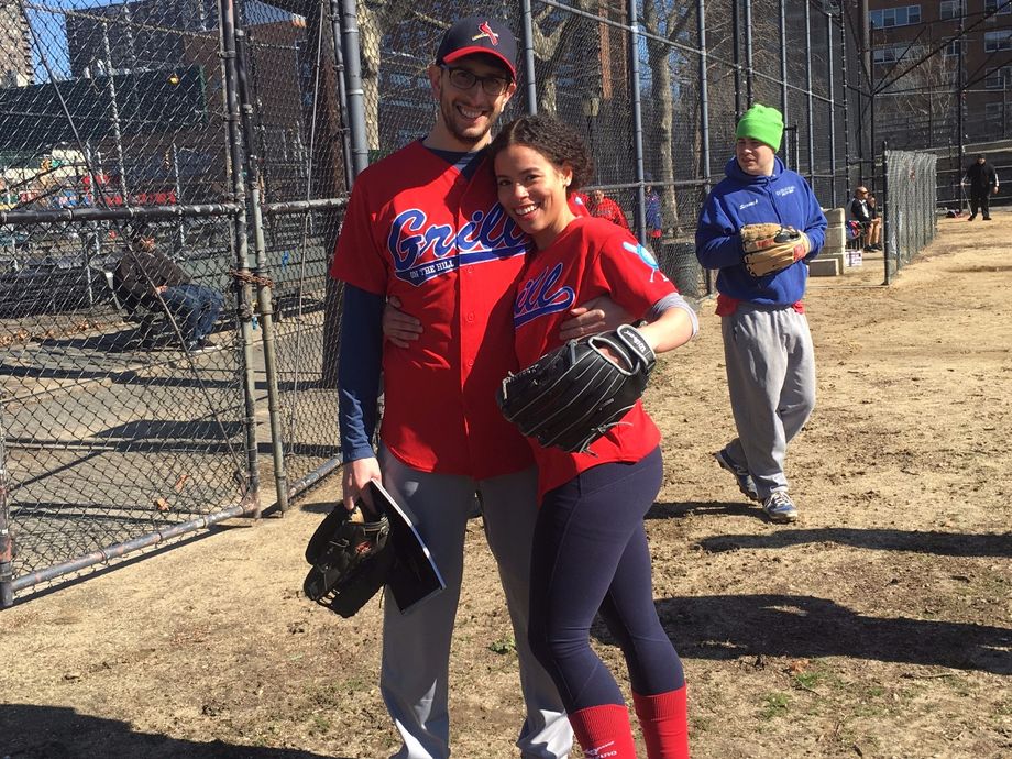 THW GRILLS SUNDAY COED MANAGERS DEREK TESSER & ANGIE