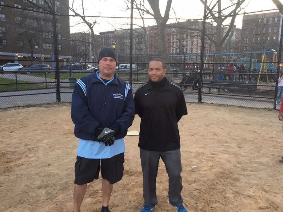 UMPIRE WIMPY & ROBERT