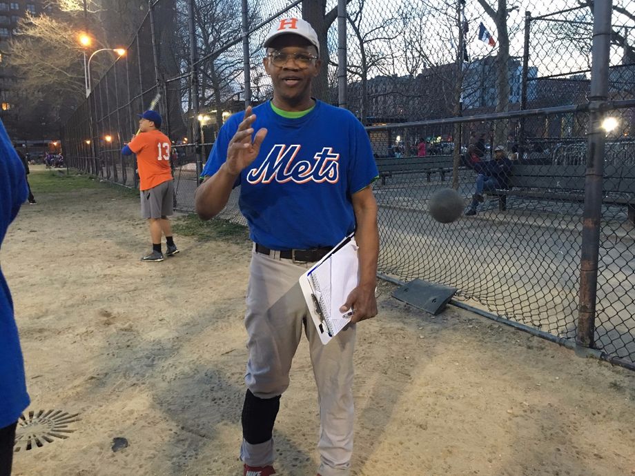 HARLEM METSWEEKDAY MODIFIED MANAGER TIM ASKEW