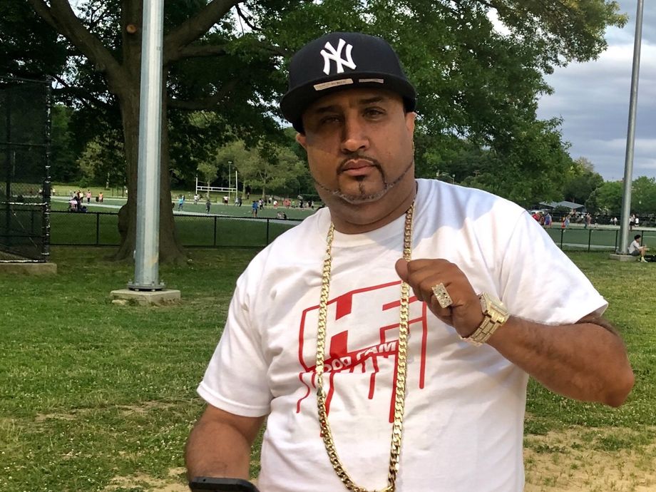 2019 WEEKDAY COED TEAM “HOOD FAN” 
MANAGERS ANGEL CARABALLO