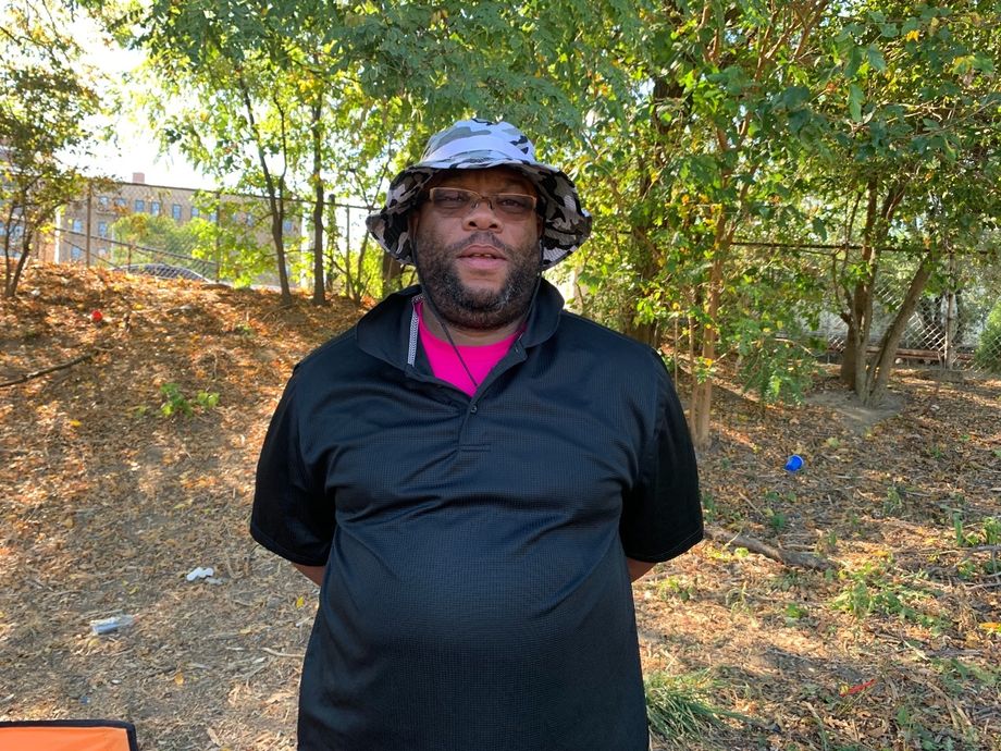 2019 SUNDAY FALL LEAGUE UMPIRE PHOTOS
UMPIRE BIG WILL
