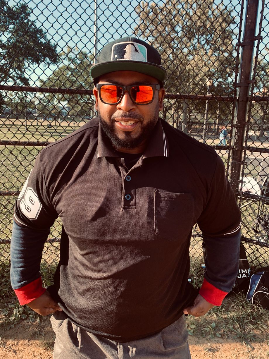2020 NYC EMS SUNDAY FALL LEAGUE UMPIRE PHOTOS
UMPIRE “BOMBA “ RAMIREZ 