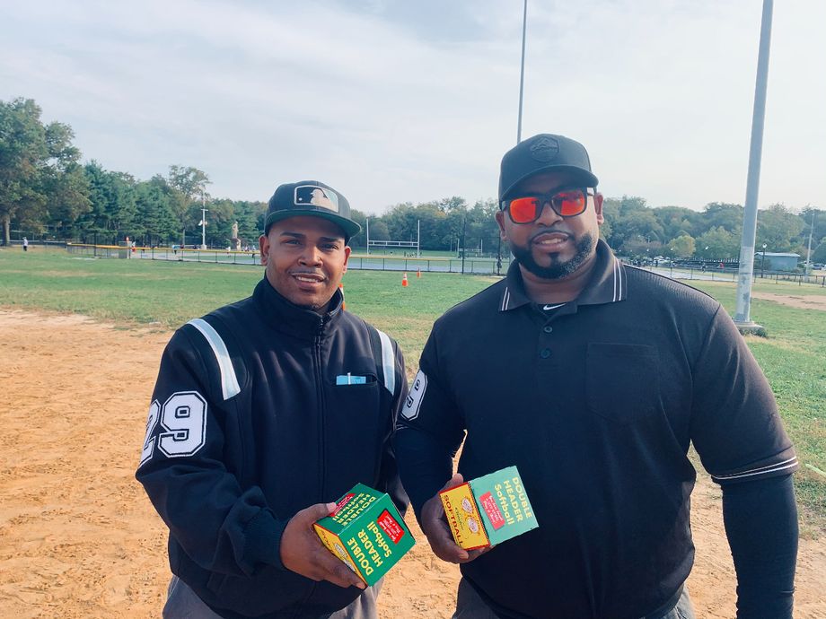 2020 SUNDAY FALL LEAGUE UMPIRE PHOTOS
UMPIRES WILLIE & BOMBA
