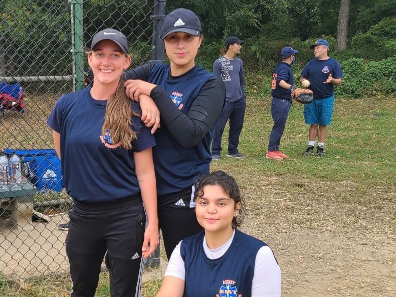 2020 NYC EMS SUNDAY FALL COED TEAM 
“ ASSIST   “ LADY BALLPLAYERS “