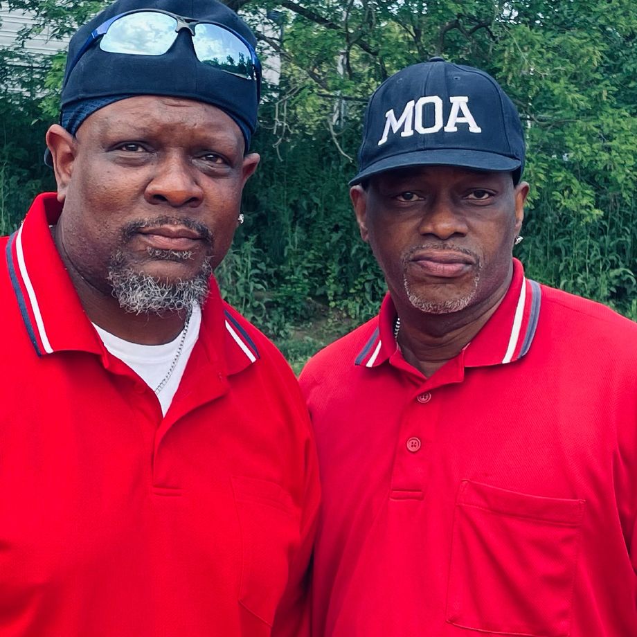 2021 SUNDAY SPRING LEAGUE UMPIRE PHOTOS
UMPIRES TROY & CC