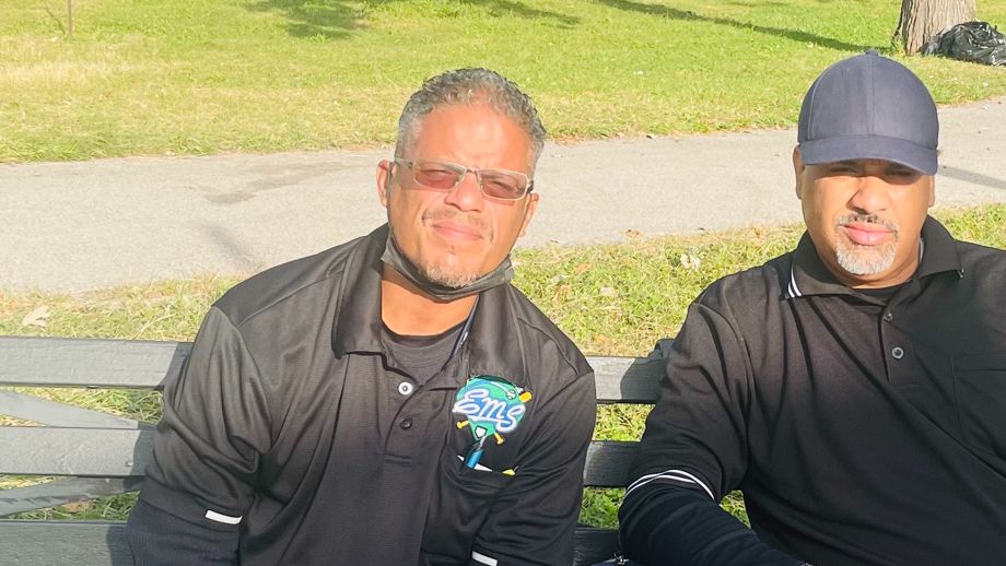 2021 SUNDAY FALL  LEAGUE UMPIRES 
NANDO & FRANK 