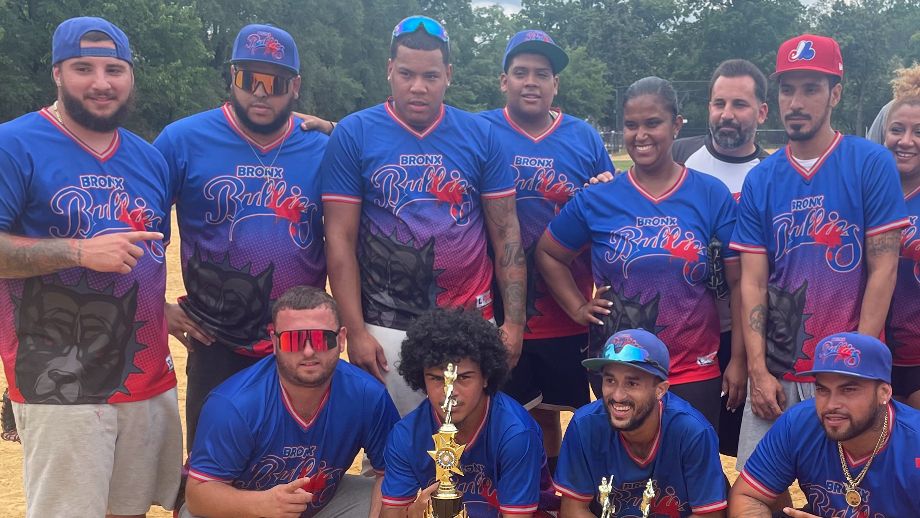 2022 NYC EMS SOFTBALL SUNDAY
SUMMER COED LEAGUE CHAMPIONS
“ BRONX BULLYZ “