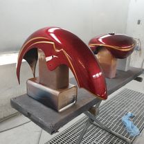 Yamaha Stryker 1300 gold stripes red marble candy 43