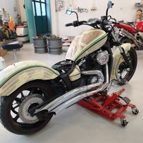 Yamaha Stryker 1300 gold stripes red marble candy 52