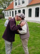……… krammer :-) og …………...