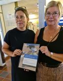 Rikke Hedensted fra DGI overrakte et gavekort på 250 kr til formanden
