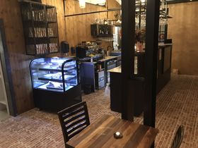 Interiør bardisken restaurant Kraft