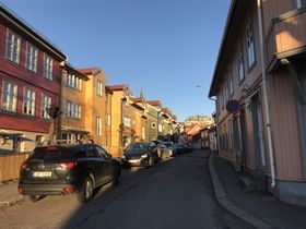 Gammel og ny trehusbebyggelse i Normannsgata på Kampen