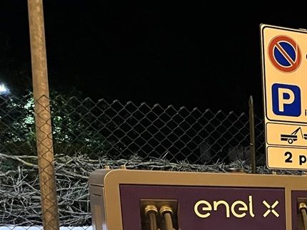 Første forsøk med Enel-X i San Felice Circeo - nix ladebrikke, nix lesbar QR-kode