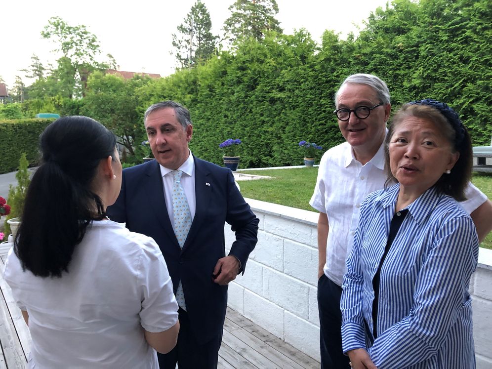 Hoang, ambassadør José Ramón, Terje og Isabel