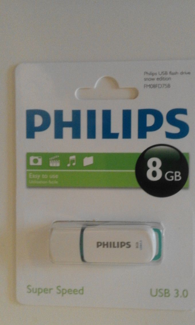 PHILIPS USB 3.0 stick is de geleverde hardware
