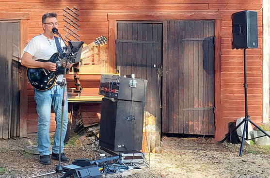 Östergården live