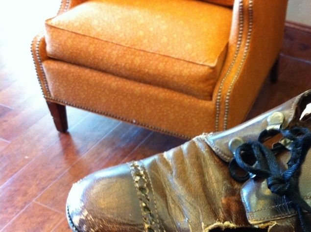 (con't from Part II)
Don't throw away those old organ shoes!
Take a photo first; the Organ Shoes Hall of Fame community wants to see those raunchy, disgusting organ shoes that you wore into the ground.
You may email an electronic image as an attachment to BACHmaster@BACHorgan.com or email them for an address to mail in a photo.
Those old shoes of yours just might make it into the Hall.
The Grand Prize winner of the 1st Annual 