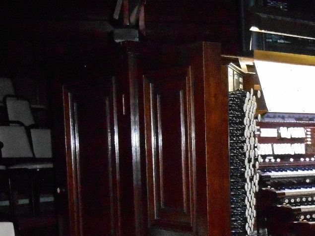 Back in 2015, at a major event in Saint Louis, Missouri, a certain organist performed two of his own original compositions on a historic pipe organ of 143 speaking stops [See menu bar, Photos 3], one piece serving as a prelude, and the other serving as a postlude.
These two pieces [See Free Stuff, Diapason Movement Op. 8, Recessional in D Major Op. 2] were part of a collection the contents of which had never been performed in public up until then.
No one attending this event even knew it.
There wasn't a single comment offered to the performer, and the event is nothing more than a vague memory today.
The only palpable effect seemed to be a renewed sense of enthusiasm for the organization among those who attended.
He took this as a compliment.
Do your job, do it well, and nothing is said, but the enthusiasm it instills in people who observe or listen to what we're doing, and how we're doing it, is what counts.
When we sense or find evidence of enthusiasm in our listeners afterwards and a continued willingness to make the sacrifices necessary to attend and keep the organization going, we can know that our efforts have reached them [See blog, Fraternal Organ Playing, Part X].
Enthusiam speaks ... and tells us we've done our job. 