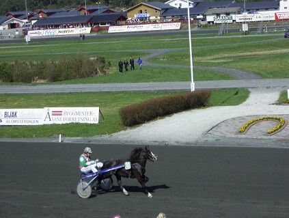 Dette bildet av Minrapp og Paul Magnar Sunde ble tatt på Bergen Travpark 3. mai 2008