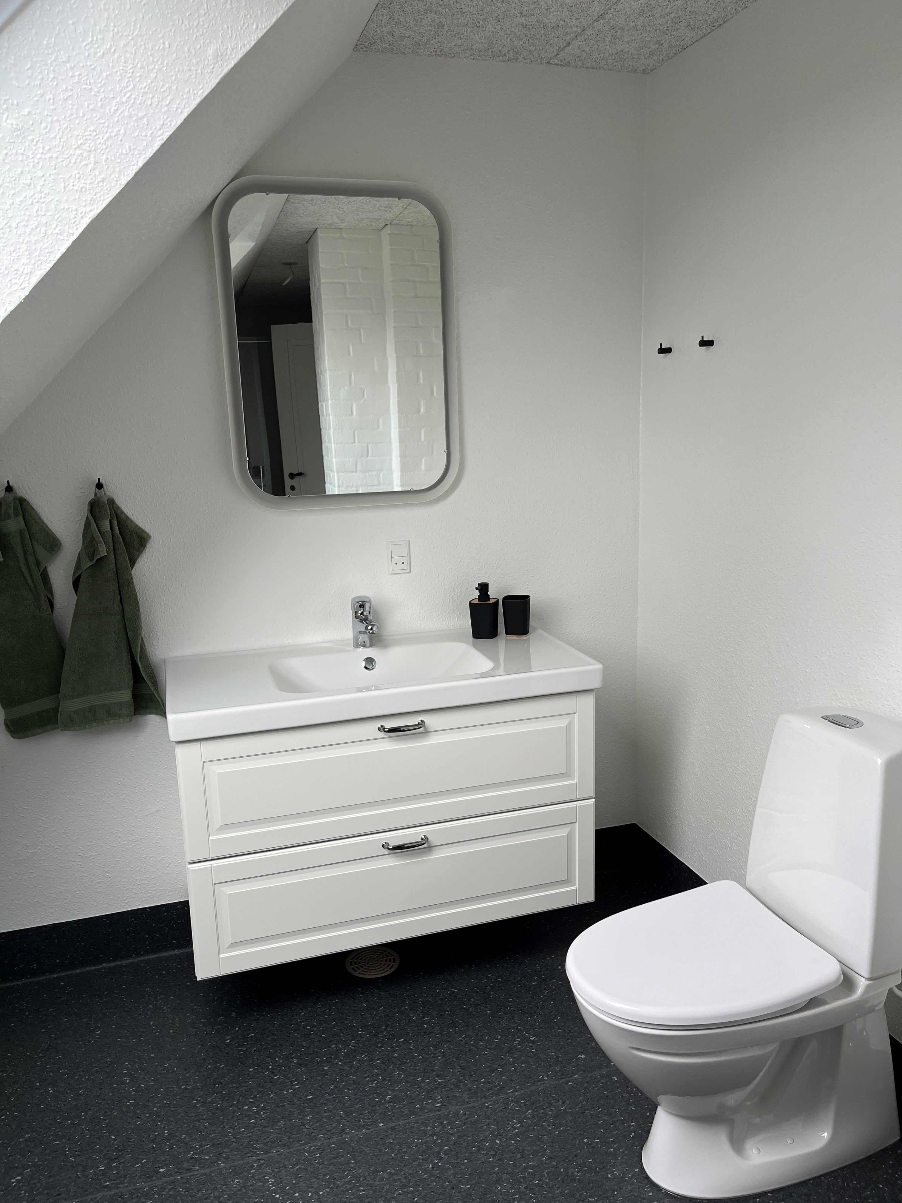 Bad på første sal_Bord - 180923