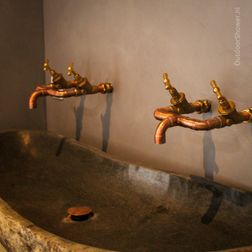 wastafelkraan-koper-wand