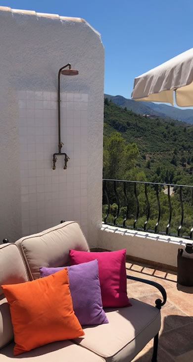 ASTRID - Hot & Cold Outdoor Shower on Ibiza